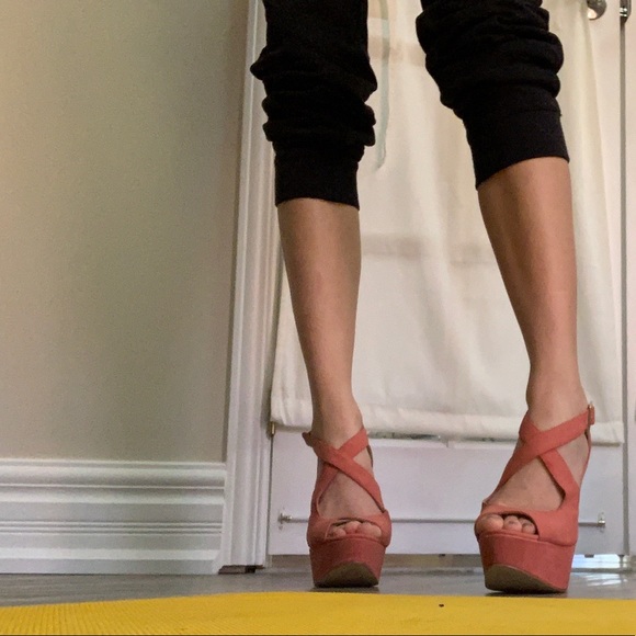 Steve Madden Coral Wedge Heels - Picture 2 of 7